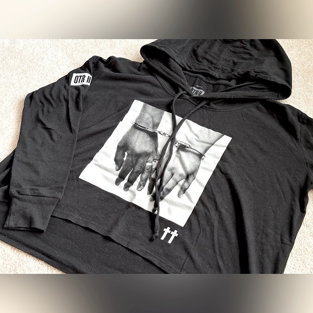 OTR II Beyoncé + Jay-Z Official Concert Merch - Cropped Hooded Top